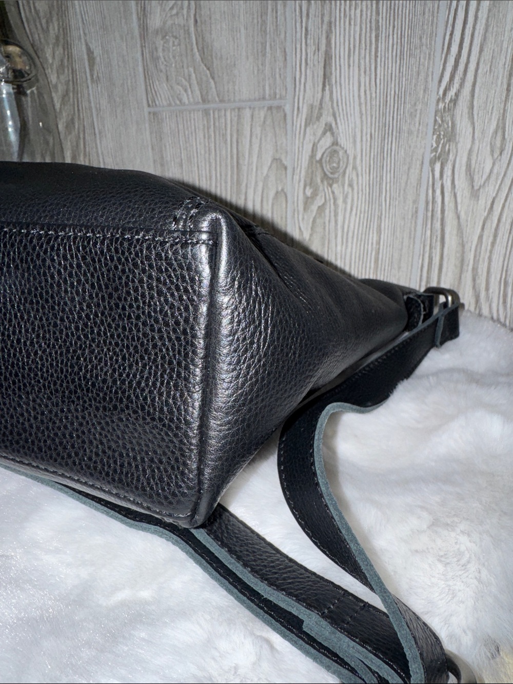 The Sak Black Pebbled Leather Crossbody Bag - Picture 6 of 11
